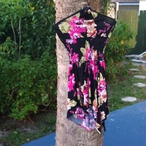 Pretty flared bottom neck halter